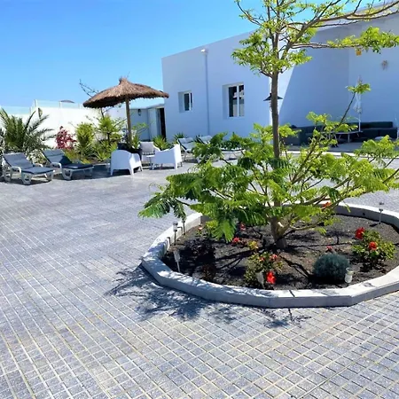 Lillos Villa *